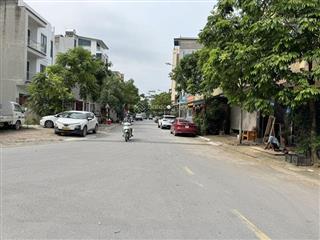 Bán đất mặt phố chính trung 110m2, mt 5,3m  khu 31ha trâu quỳ đường 15m