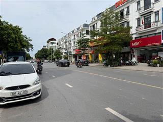 Bán Shophouse Sông Hồng Mặt Đường Thành Trung Gia Lâm - 90m2 Mặt Tiền 6m Đường 30m
