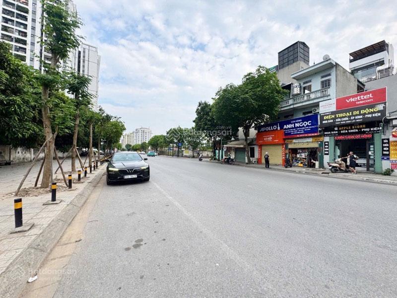 Bán đất mặt phố nguyễn lam 71,6m2 mặt tiền khủng 7,5m kế cận vinhomes riverside kinh doanh