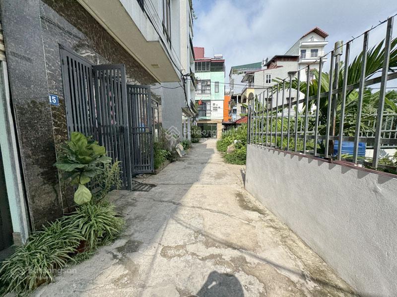 Cần bán đất gần đường viên chiếu phúc lợi 50,5m2, khổ đẹp, cách đường ô tô đỗ 50m