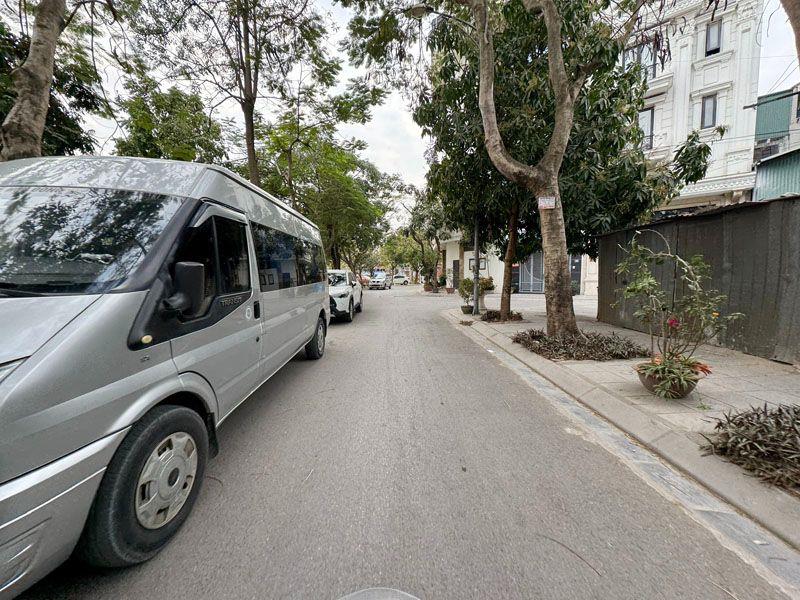 Cần bán 61m2 đất thổ cư ngõ 255 Thanh Am. Gần hồ và đường 40m Đoàn Khuê - Nam Đuống
