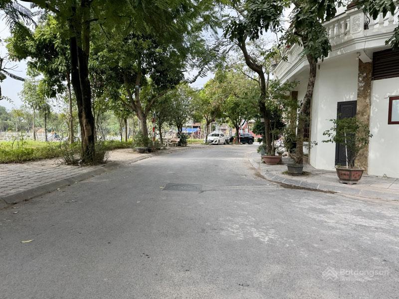 Cần bán 61m2 đất thổ cư ngõ 255 thanh am. gần hồ và đường 40m đoàn khuê  nam đuống