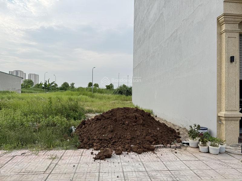 Bán đất đấu giá cự khối long biên 65,9m2  khu tt9 nổi bật, đất vuông mặt tiền 5m