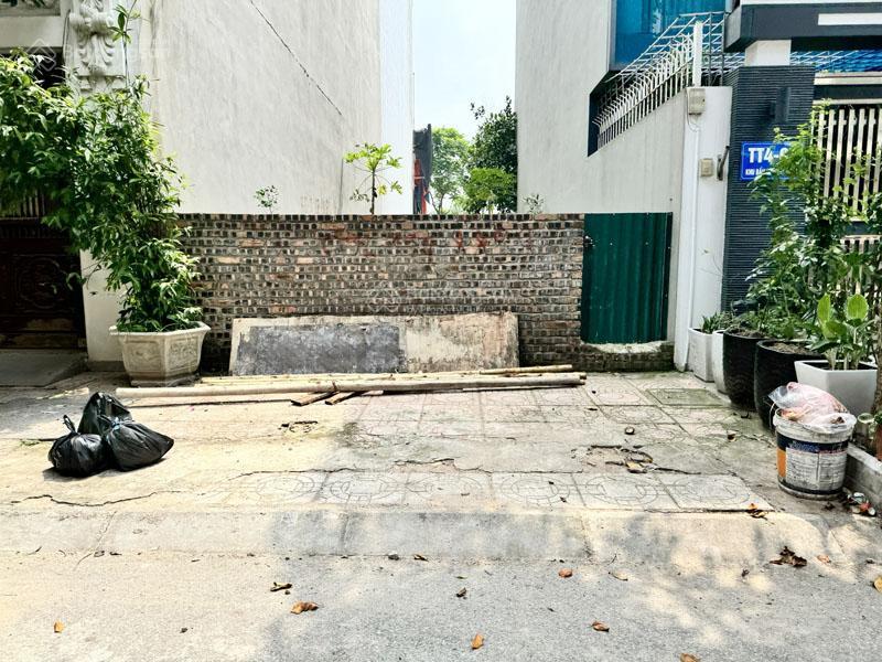 Bán đất đấu giá việt hưng long biên 75m2  đường 13m gần trường đoàn khuê  chợ kim quan