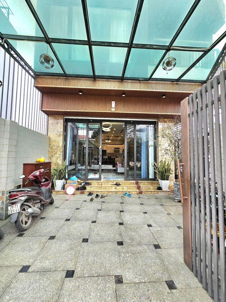 Bán Nhà Cự Khối Long Biên 112m2 Căn Góc 2 Mặt Tiền - Đường Hoa Động 17m Gần Hồ Điều Hòa.  + Diện tích: 112m2, mặt tiền 2