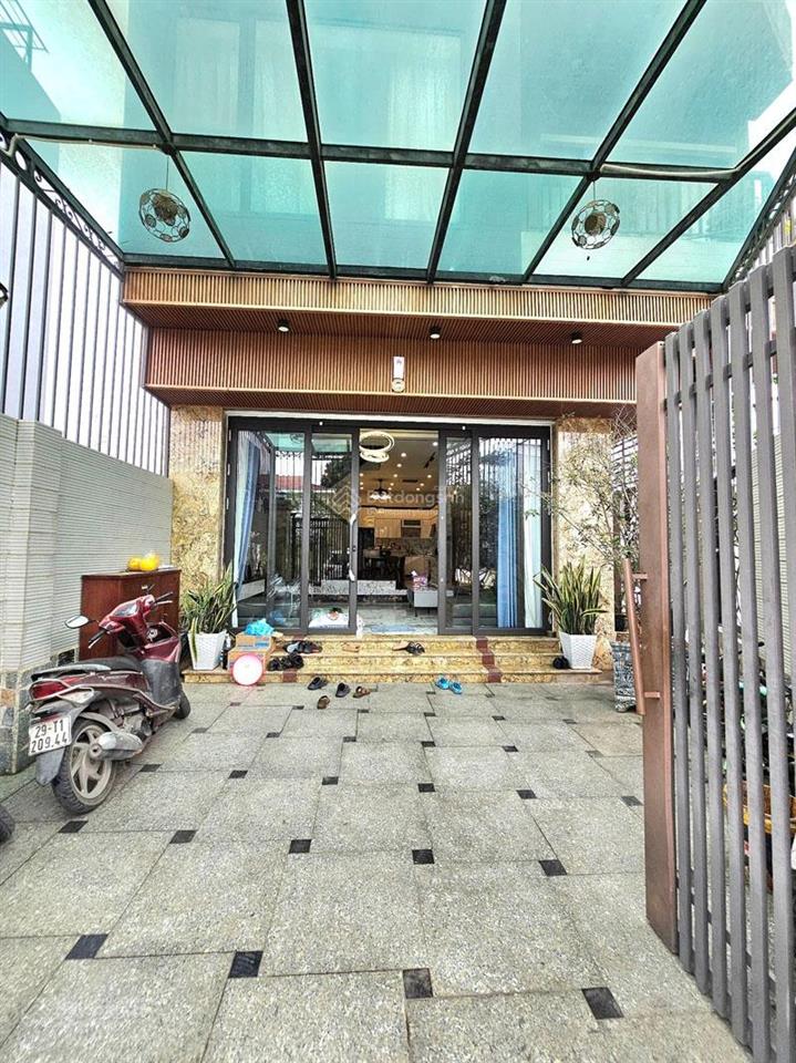 Bán nhà phường cự khối long biên 112m2 căn góc 2 mặt tiền  đường hoa động 17m gần hồ điều hòa
