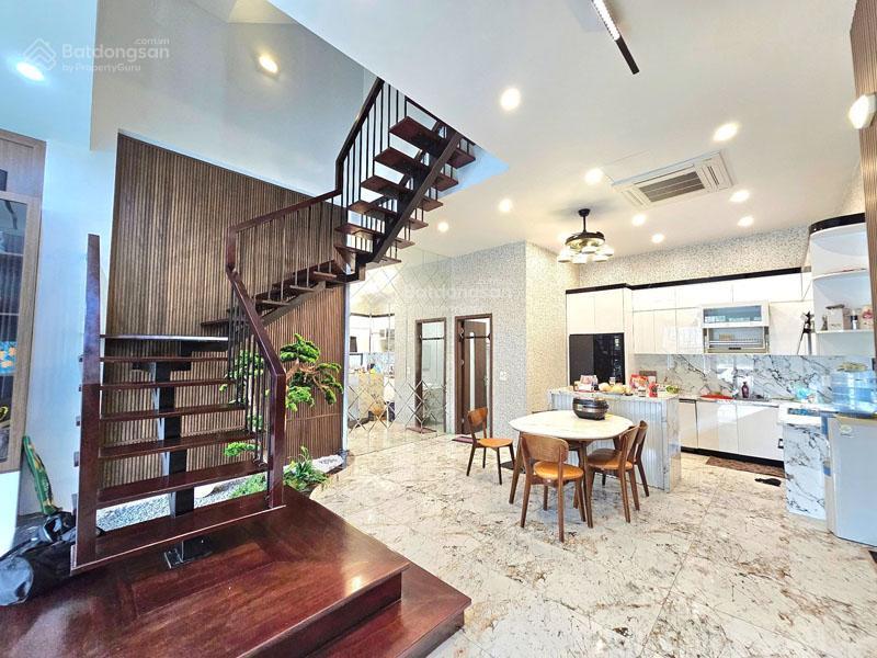 Bán nhà phường cự khối long biên 112m2 căn góc 2 mặt tiền  đường hoa động 17m gần hồ điều hòa