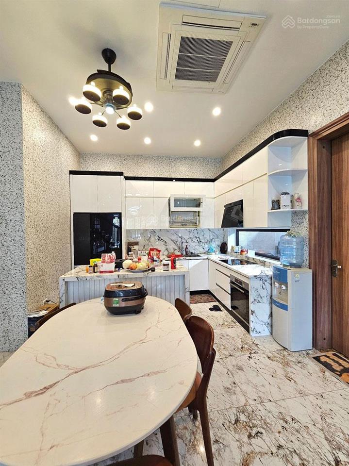 Bán nhà phường cự khối long biên 112m2 căn góc 2 mặt tiền  đường hoa động 17m gần hồ điều hòa