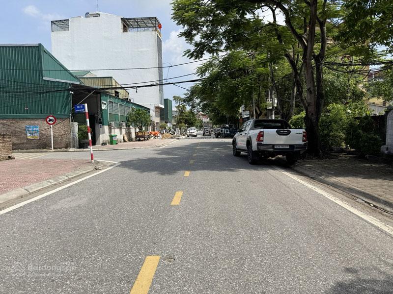 Siêu phẩm mặt phố hoa động 97,4m2  đường rộng 20m nối thẳng cổ linh & ecopark, giá cạnh tranh khu vực
