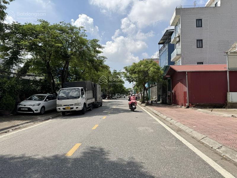 Siêu phẩm mặt phố hoa động 97,4m2  đường rộng 20m nối thẳng cổ linh & ecopark, giá cạnh tranh khu vực