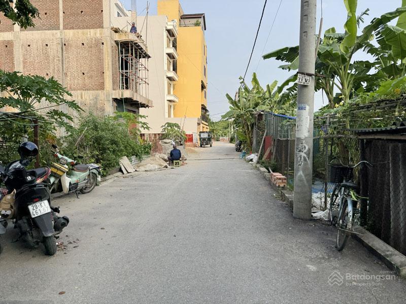 Bán đất đấu giá x2 làng vàng cổ bi 112,3m2  khe thoáng sau 1m, gần trường học & chợ