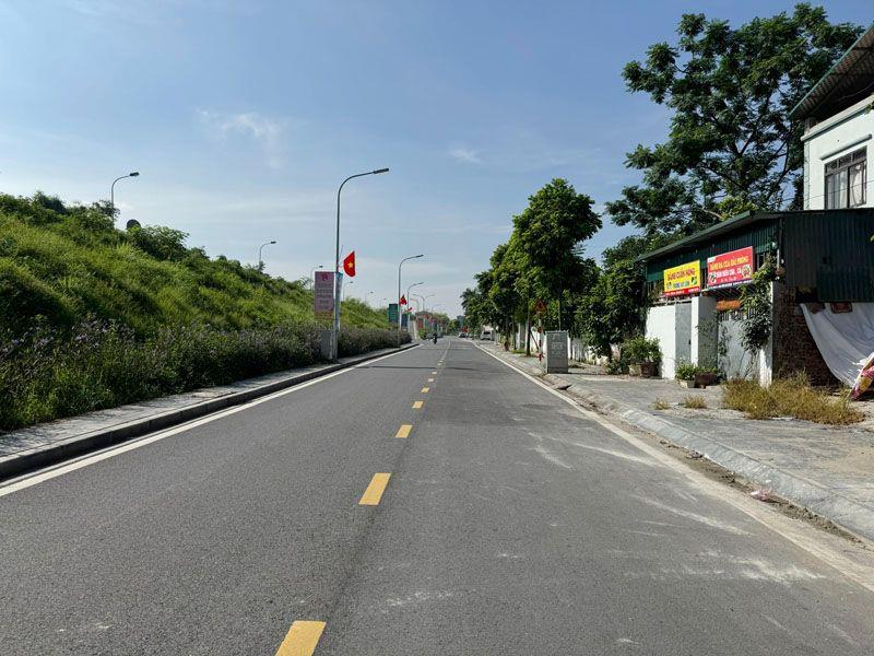 Bán Đất Đê Vàng Phúc Lợi 80,5m2 View Sông Đường Ô Tô Tránh Làm Văn Phòng, View Sông Đuống