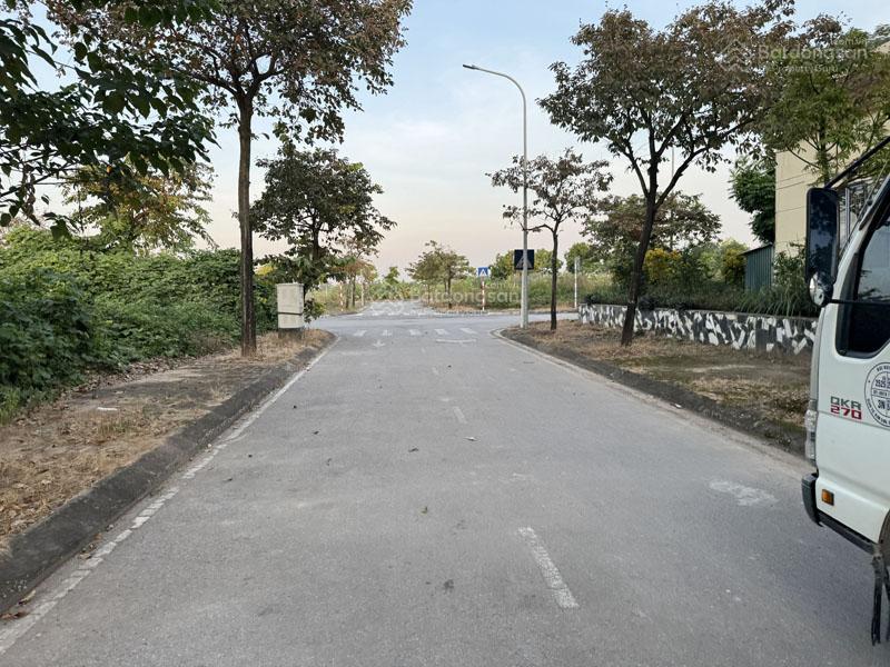 Bán đất tđc kim sơn gia lâm 80m2, mặt tiền 7,1m, đường 11m, giá siêu tốt