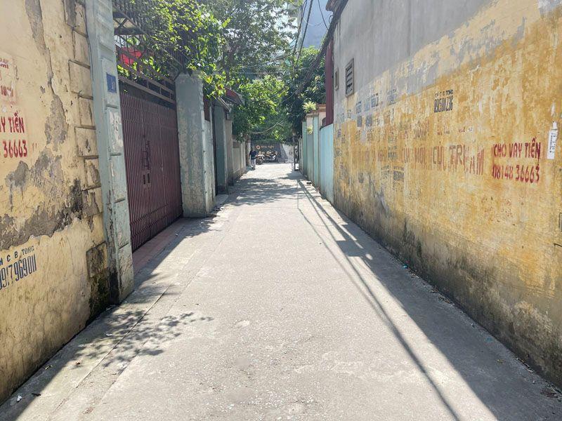 Bán đất mặt ngõ 12 Bồ Đề: 43,8m2, đường thông ô tô 7 chỗ, cầu Chương Dương, sang phố chỉ 5p