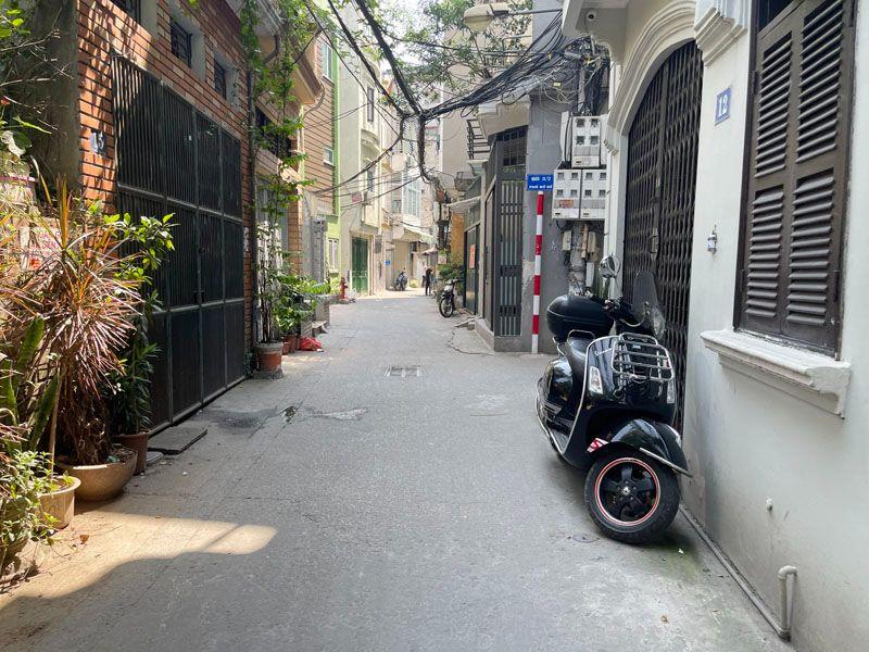Bán đất mặt ngõ 12 Bồ Đề: 43,8m2, đường thông ô tô 7 chỗ, cầu Chương Dương, sang phố chỉ 5p