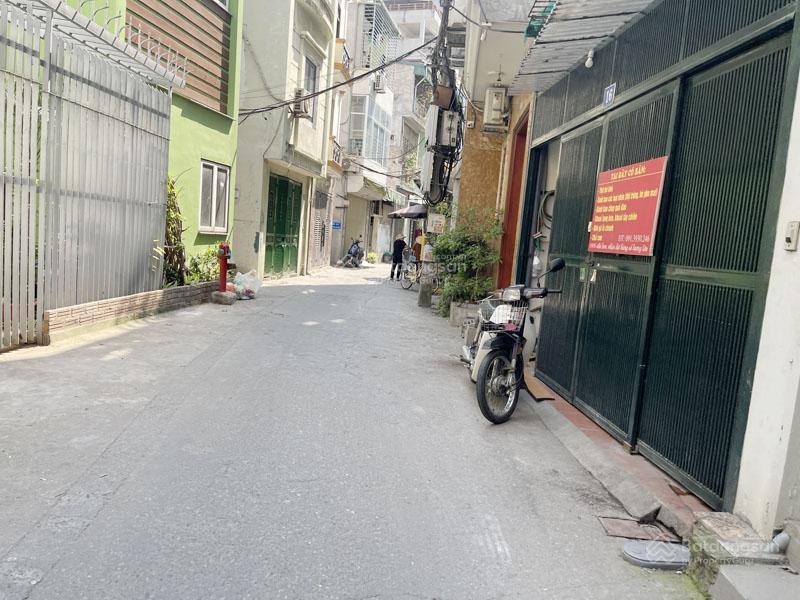Bán đất mặt ngõ 12 bồ đề 43,8m2, đường thông ô tô 7 chỗ, cầu chương dương, sang phố chỉ 5p