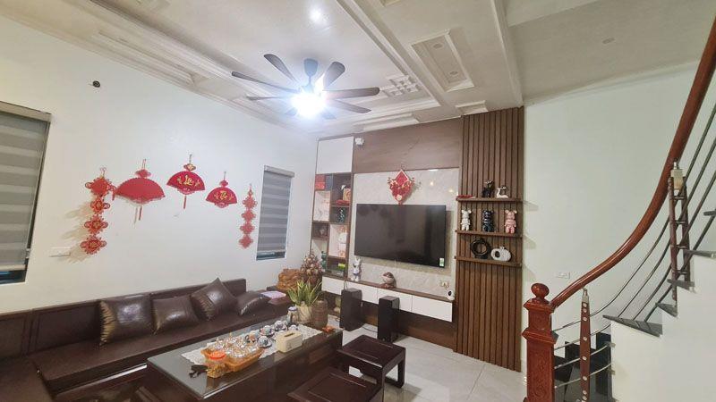 GIẢM GIÁ SỐC! Bán Cắt Lỗ 63,3m2 Căn Góc 5 Tầng Thang Máy Lê Xá, Bát Tràng - Ô Tô Tránh Vào Nhà