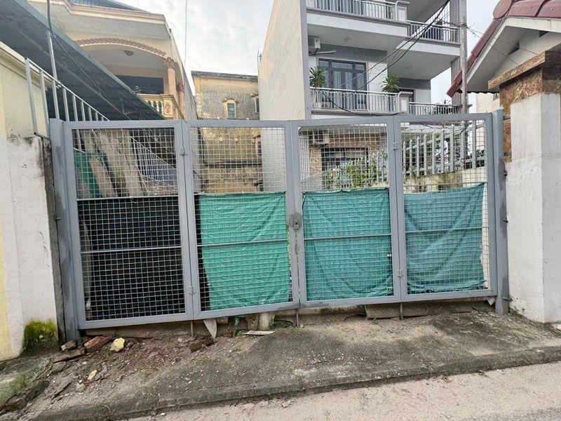 Bán đất mặt ngõ 195 Phúc Lợi: DT 116,3m2, MT 5,5m, đường 15m đối diện trường học