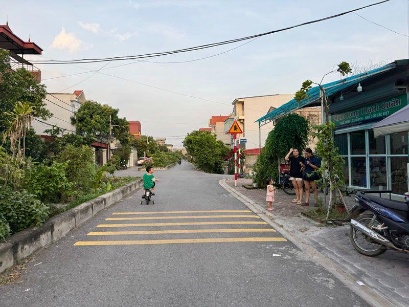 Bán Nhà C4 Đất Đấu Giá Làng Cam 90m2 - Đường 15m Thông - Mặt Tiền 6m Kinh Doanh Tốt