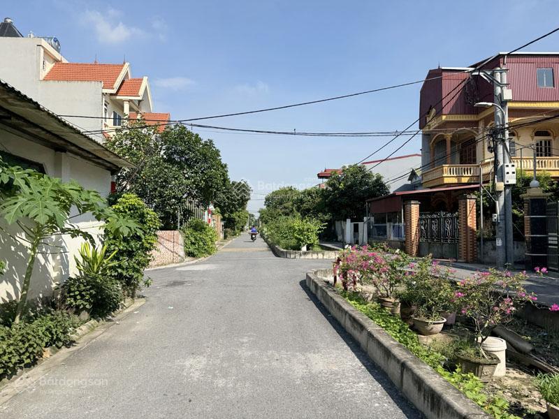 Bán nhà c4 đất đấu giá làng cam 90m2  đường 15m thông  mặt tiền 6m kinh doanh tốt