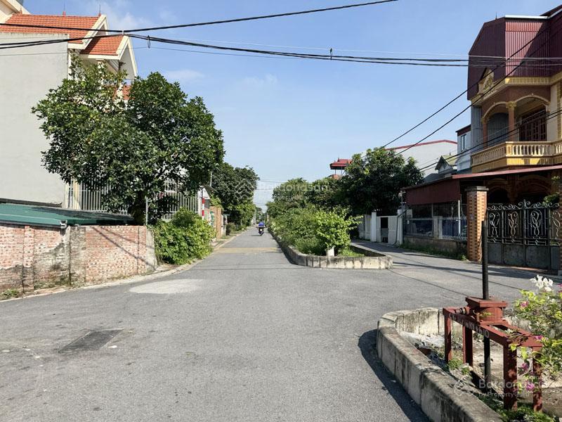 Bán nhà c4 đất đấu giá làng cam 90m2  đường 15m thông  mặt tiền 6m kinh doanh tốt