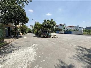 Chính chủ bán đất tái định cư trâu quỳ gia lâm 60m2  vị trí vàng, view vườn hoa