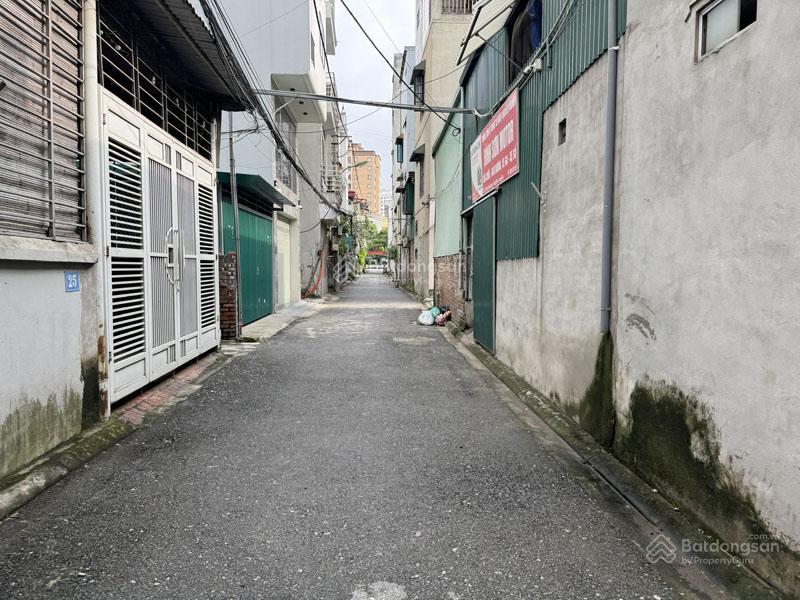 Cần bán 59,9m2 đất đẹp ngõ 95 kẻ tạnh  ngõ ô tô tránh thông cả ngả  ngay chợ quán tình