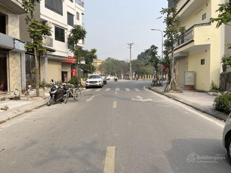 Chính chủ bán đất hoa động, cự khối, 50m2  ngay cầu thanh trì, tiện ích ngập tràn