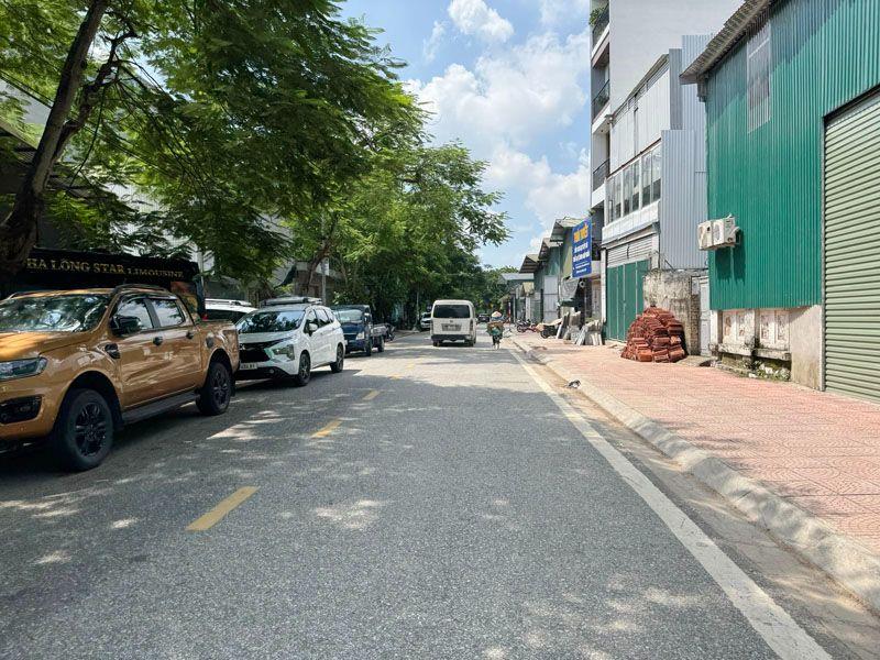 Cực Hiếm! 161m2 đất thổ cư, mặt phố Hoa Động, đường rộng 15m, kinh doanh và an cư đều lợi!