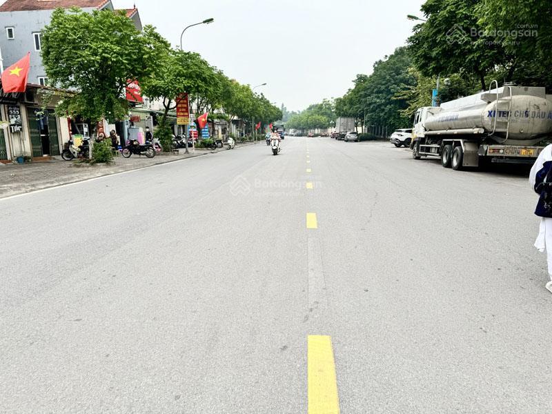 Hiếm có! bán đất lô góc phố phúc lợi 98,7m2 vị trí vàng làm showroom, văn phòng