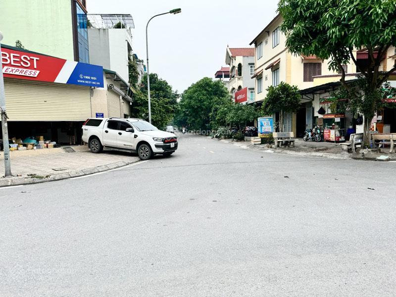 Hiếm có! bán đất lô góc phố phúc lợi 98,7m2 vị trí vàng làm showroom, văn phòng
