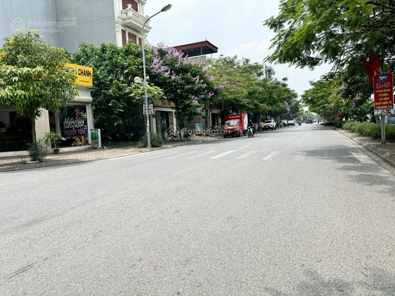 Hiếm có! bán đất lô góc phố phúc lợi 98,7m2 vị trí vàng làm showroom, văn phòng