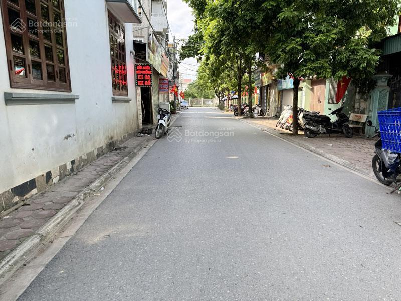 Chính chủ bán 60,2m2 đất cửu việt 1, gia lâm. view sân chơi thoáng mát vĩnh viễn