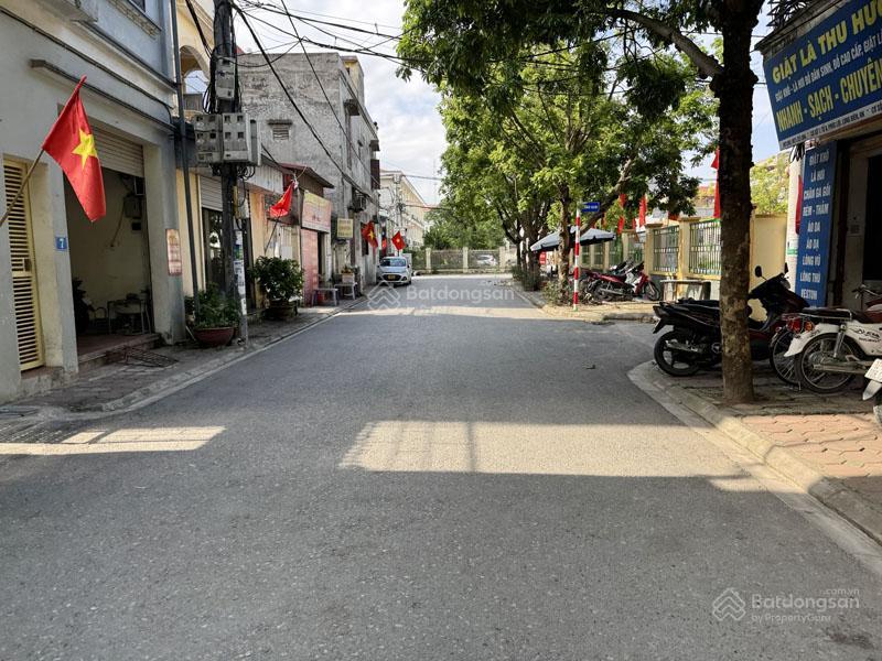 Chính chủ bán 60,2m2 đất cửu việt 1, gia lâm. view sân chơi thoáng mát vĩnh viễn