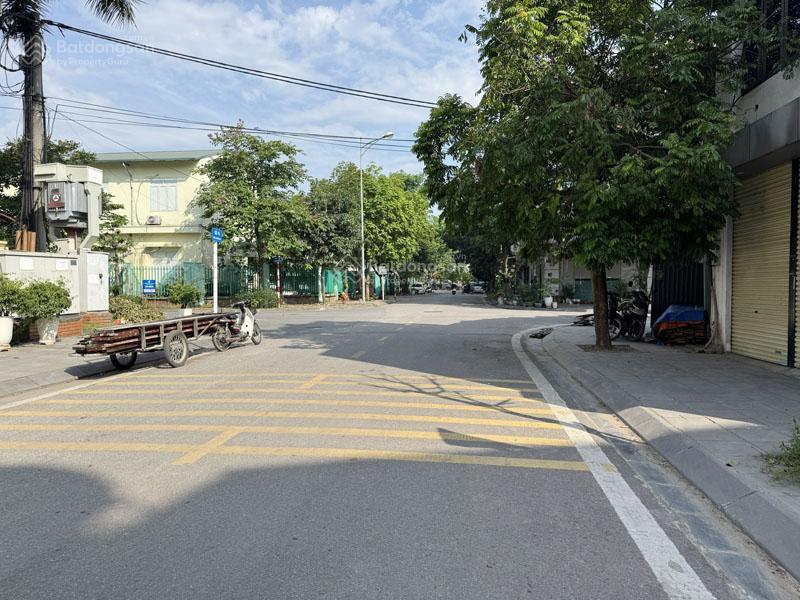 Bán 122,7m2 đất đấu giá thượng thanh, có nhà xưởng cho thuê 15tr/tháng, ô tô tải tránh, kinh doanh