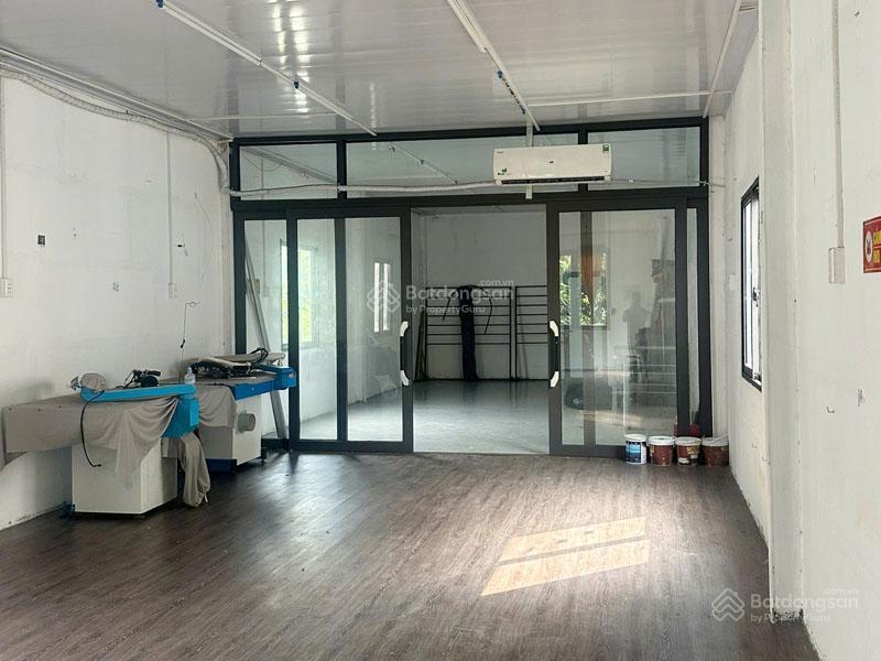 Cần bán 103m2 nhà khung 2 tầng đầu phố lý thánh tông gia lâm, ở hoặc cho thuê đều hợp lý