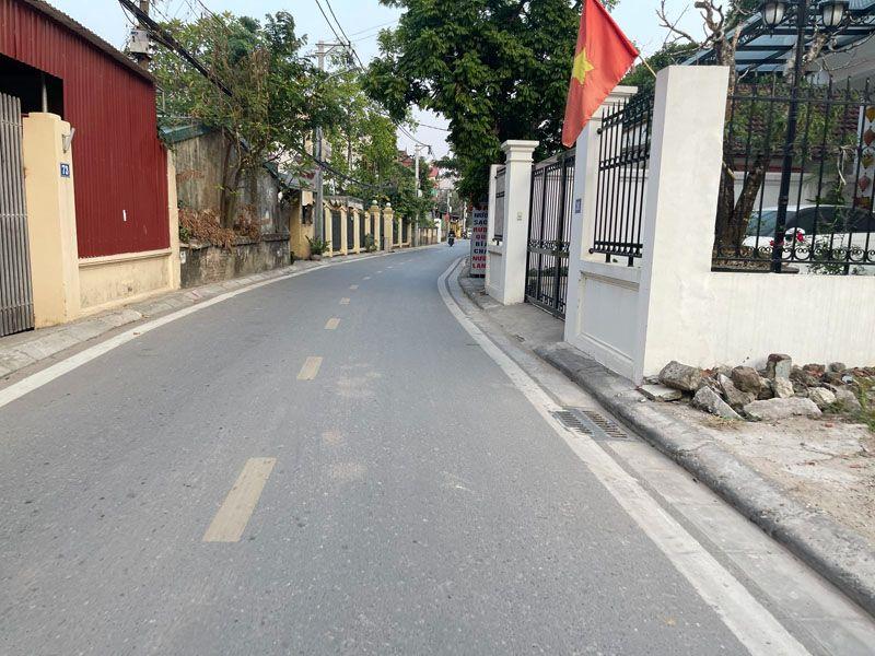 Bán đất mặt đường Ngọc Động 62,9m2, mặt tiền 4,1m, kinh doanh tốt, sát Vinhomes Ocean Park