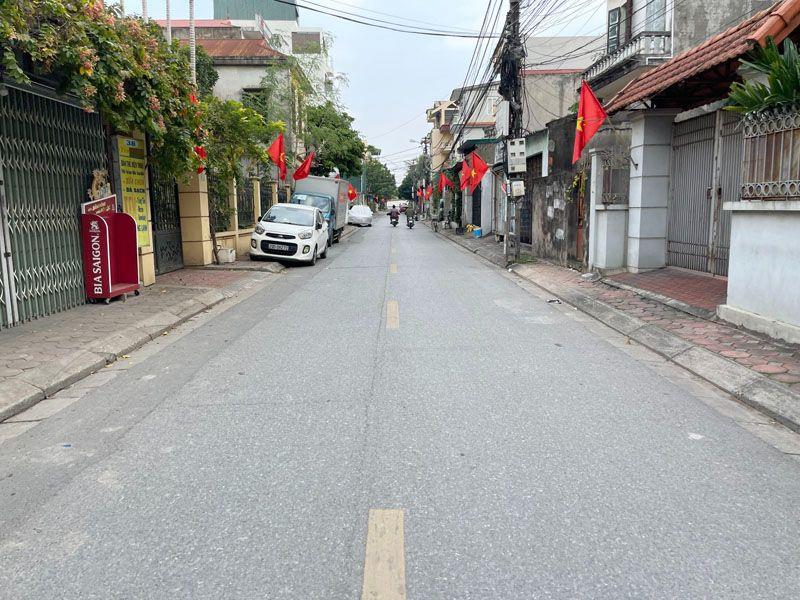 Bán 90,2m2 đất mặt phố Kẻ Tạnh - Vị trí đẹp làm Văn Phòng, Kinh Doanh hay Trung tâm dạy học