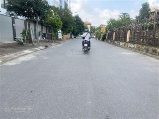 Cần bán lô đất đầu phố ngô gia tự 49,3m2 đường 15m ô tô tránh, vỉa hè rộng, view thoáng