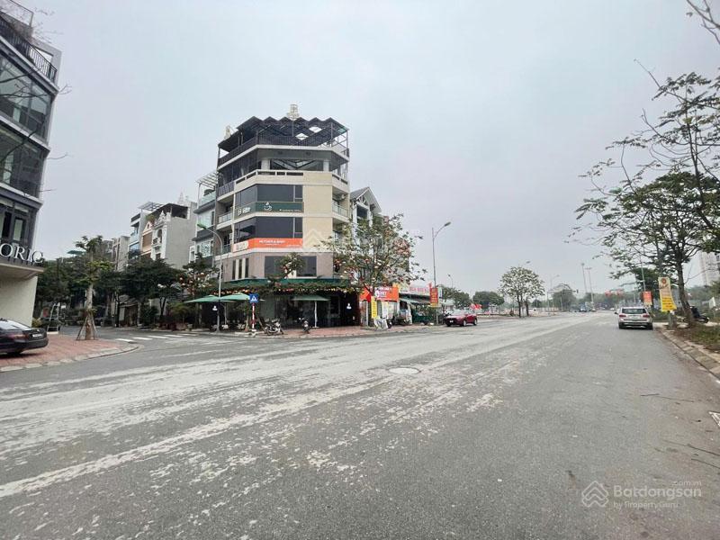 Đón sóng cầu trần hưng đạo bán 90,6m2 nhà 4 tầng đối diện công viên lệ mật, đường 25m chợ kim quan