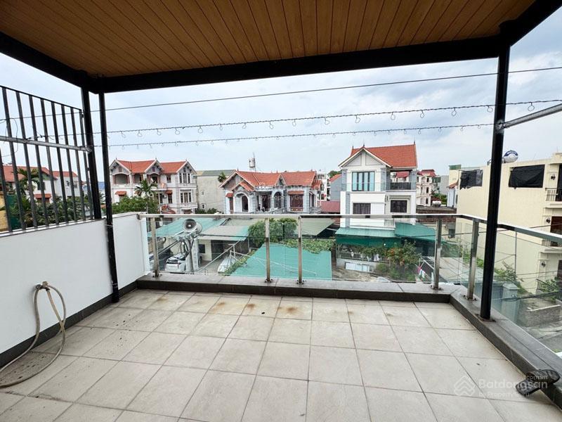 Chủ siêu thiện trí  nhà đẹp căn góc 137,5m2 ngõ 999 bát khối, sân rộng 2 ô tô 7 chỗ, nở hậu