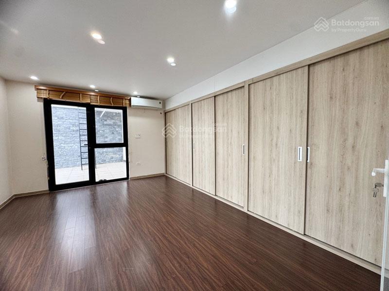 Chủ siêu thiện trí  nhà đẹp căn góc 137,5m2 ngõ 999 bát khối, sân rộng 2 ô tô 7 chỗ, nở hậu