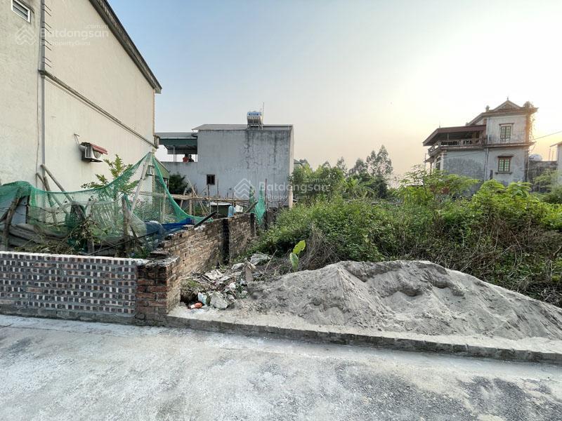 Cần bán 39m đất xóm 8 đông dư  bát tràng. đường ô tô moning chạy tới, cách 50m ra đường ô tô tránh