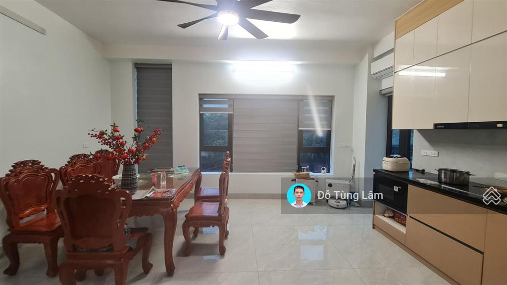 Cần tiền bán gấp căn góc 63,3m2 nhà 5 tầng, thang máy, mặt đường thôn lê xá. đường 5m, ô tô vào nhà