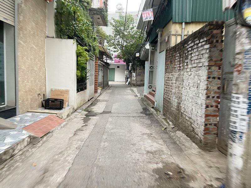 Cần bán 55,3m2 đất ngõ 249 Thạch Bàn Long Biên. Sát chợ và trường học các cấp