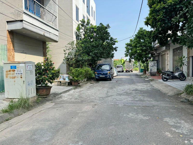 Cần Tiền Bán Gấp Nhà TĐC Đông Dư 120m2 Mặt Tiền 8m - Dân Xây Kiên Cố, Thiện Chí Thương Lượng