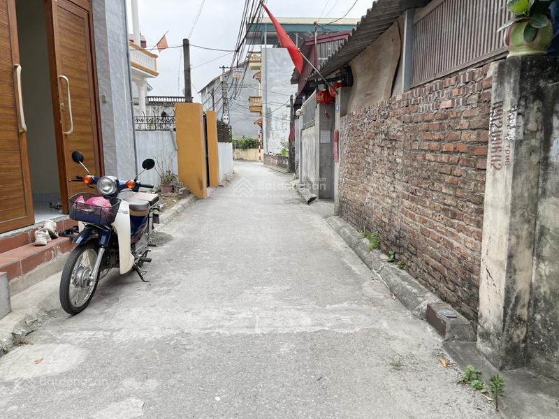 Hiếm! chính chủ bán đất lô góc đông dư 39m2 2 mặt thoáng  ô tô nhỏ vào tận đất