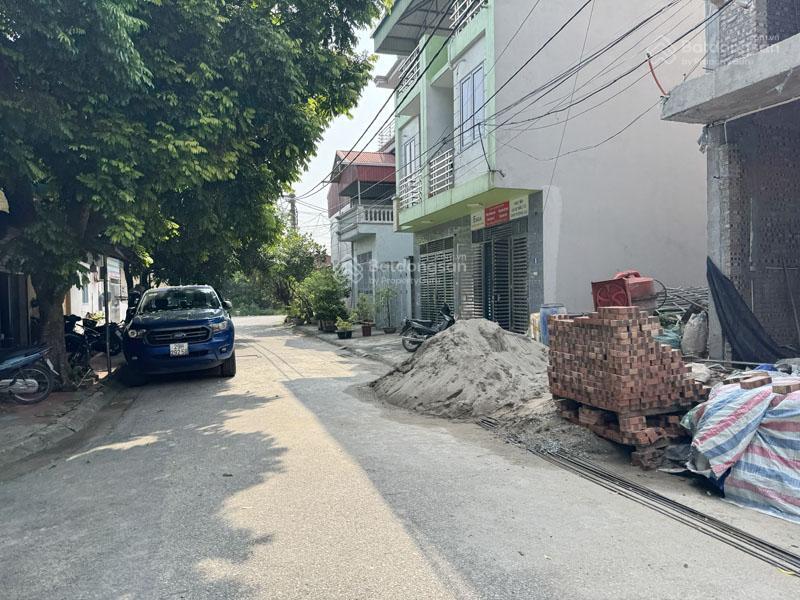 Cần tiền bán gấp nhà tđc đông dư 120m2 mặt tiền 8m  dân xây kiên cố, thiện chí thương lượng