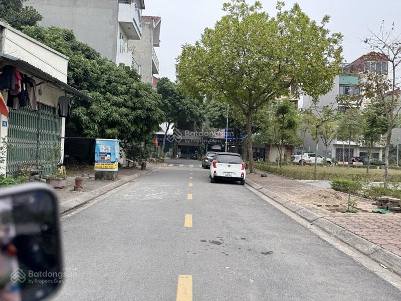 Bán đất tđc giang biên 64,3m2 hướng đông nam, view vườn hoa thoáng trọn đời, giá tốt