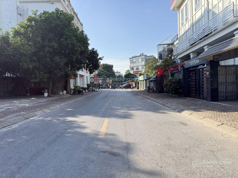 Bán 329,4m2 khu đất đấu giá xây dựng nhà ở phường việt hưng  ngõ 56 kim quan thượng